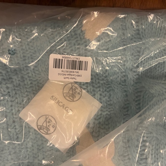 NEW Authentic 1989 Taylor Swift Cardigan Original VARIOUS SIZES - Picture 3 of 7